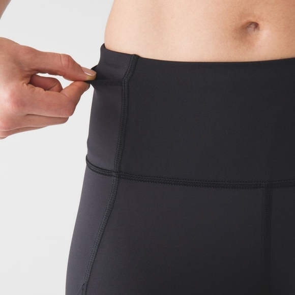 Lululemon Black Outrun Ruched Mesh Pocket Luxtreme Cropped Tight Leggings - Picture 4 of 12